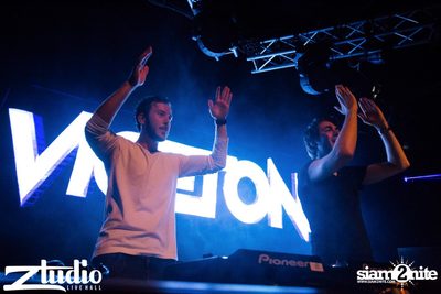 Grey Goose นำเสนอ TGIF : Vicetone ที่ สตูดิโอ ไลฟ์ ฮอลล์ — photo 74