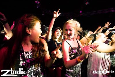 Grey Goose นำเสนอ TGIF : Vicetone ที่ สตูดิโอ ไลฟ์ ฮอลล์ — photo 87
