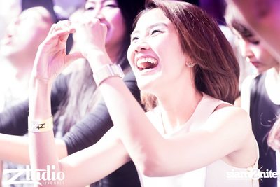 Grey Goose นำเสนอ TGIF : Vicetone ที่ สตูดิโอ ไลฟ์ ฮอลล์ — photo 97