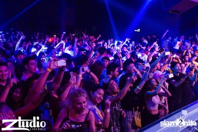 Grey Goose นำเสนอ TGIF : Vicetone ที่ สตูดิโอ ไลฟ์ ฮอลล์ — photo 108