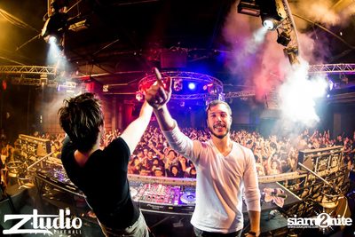Grey Goose นำเสนอ TGIF : Vicetone ที่ สตูดิโอ ไลฟ์ ฮอลล์ — photo 110
