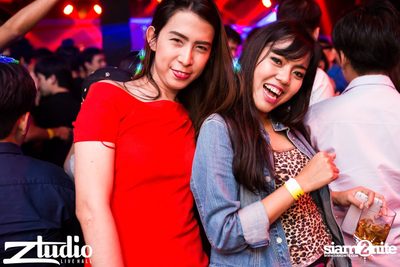 Grey Goose นำเสนอ TGIF : Vicetone ที่ สตูดิโอ ไลฟ์ ฮอลล์ — photo 121