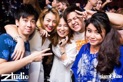 Grey Goose นำเสนอ TGIF : Vicetone ที่ สตูดิโอ ไลฟ์ ฮอลล์ — photo 133