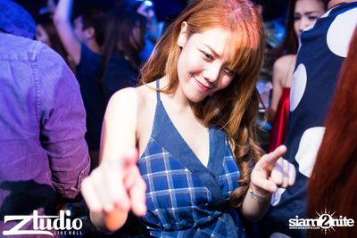 Grey Goose นำเสนอ TGIF : Vicetone ที่ สตูดิโอ ไลฟ์ ฮอลล์ — photo 135