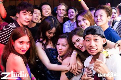 Grey Goose นำเสนอ TGIF : Vicetone ที่ สตูดิโอ ไลฟ์ ฮอลล์ — photo 137