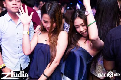 Grey Goose นำเสนอ TGIF : Vicetone ที่ สตูดิโอ ไลฟ์ ฮอลล์ — photo 148