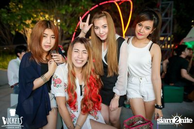 Chang Night Party at Buckets Siamese Bar — photo 38