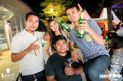 Chang Night Party at Buckets Siamese Bar — photo 68