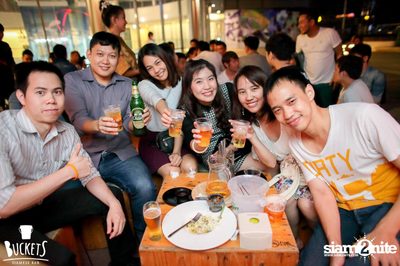 Chang Night Party at Buckets Siamese Bar — photo 70