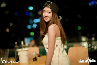 SO POOL PARTY ที่ เดอะ วอเตอร์ คลับ,โซฟิเทล โซ — photo 12