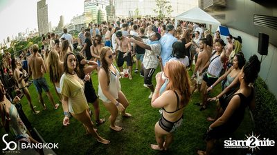 SO POOL PARTY ที่ เดอะ วอเตอร์ คลับ,โซฟิเทล โซ — photo 35