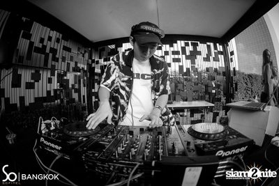 SO POOL PARTY ที่ เดอะ วอเตอร์ คลับ,โซฟิเทล โซ — photo 37