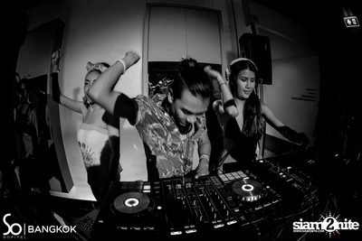 SO POOL PARTY ที่ เดอะ วอเตอร์ คลับ,โซฟิเทล โซ — photo 112