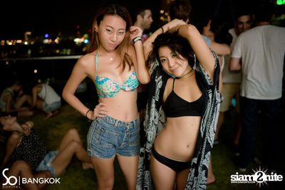 SO POOL PARTY ที่ เดอะ วอเตอร์ คลับ,โซฟิเทล โซ — photo 136