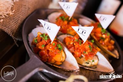 Soft Opening at BottomsUp Fresh Fashion Eatery — photo 28