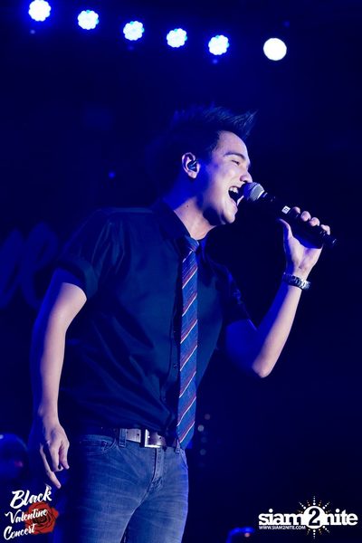 Black Valentine by Portrait ที่สนาม จรัญ บุรพรัตน์ (อัลบั้มที่ 1 จาก 2) — photo 62