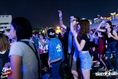 Black Valentine by Portrait ที่สนาม จรัญ บุรพรัตน์ (อัลบั้มที่ 1 จาก 2) — photo 174
