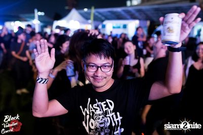 Black Valentine by Portrait ที่สนาม จรัญ บุรพรัตน์ (อัลบั้มที่ 1 จาก 2) — photo 180