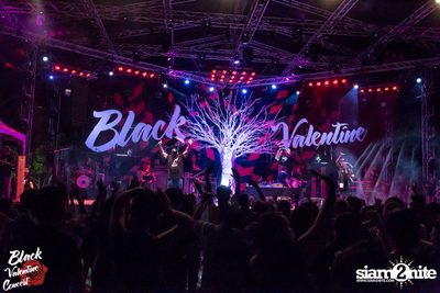 Black Valentine by Portrait ที่สนาม จรัญ บุรพรัตน์ (อัลบั้มที่ 1 จาก 2) — photo 187