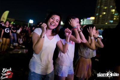 Black Valentine by Portrait ที่สนาม จรัญ บุรพรัตน์ (อัลบั้มที่ 1 จาก 2) — photo 198