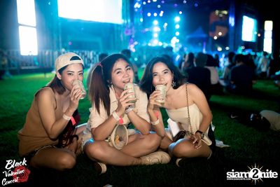 Black Valentine by Portrait ที่สนาม จรัญ บุรพรัตน์ (อัลบั้มที่ 2 จาก 2) — photo 77