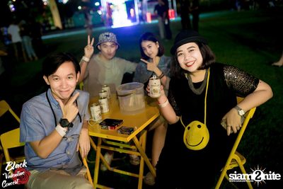 Black Valentine by Portrait ที่สนาม จรัญ บุรพรัตน์ (อัลบั้มที่ 2 จาก 2) — photo 85