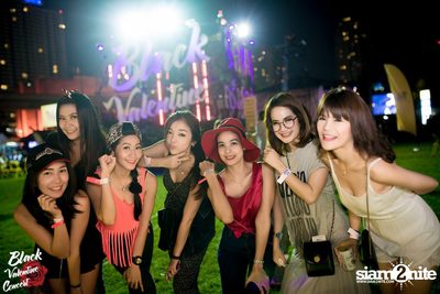 Black Valentine by Portrait ที่สนาม จรัญ บุรพรัตน์ (อัลบั้มที่ 2 จาก 2) — photo 93