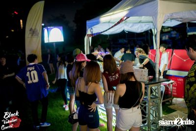 Black Valentine by Portrait ที่สนาม จรัญ บุรพรัตน์ (อัลบั้มที่ 2 จาก 2) — photo 97