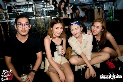 Black Valentine by Portrait ที่สนาม จรัญ บุรพรัตน์ (อัลบั้มที่ 2 จาก 2) — photo 114