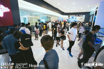 SneakaVilla & Hennessy pres. Sneak the Street at EmQuartier — photo 4