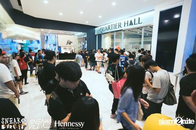 SneakaVilla & Hennessy pres. Sneak the Street at EmQuartier — photo 5