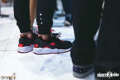 SneakaVilla & Hennessy pres. Sneak the Street at EmQuartier — photo 7
