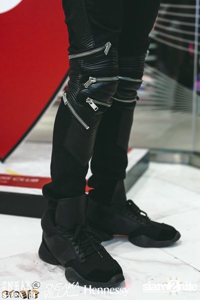 SneakaVilla & Hennessy pres. Sneak the Street at EmQuartier — photo 11