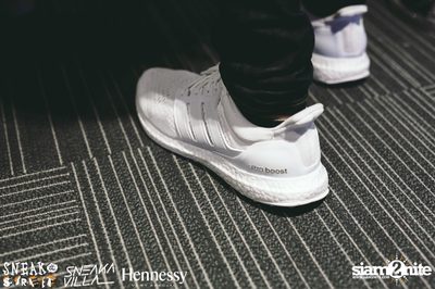 SneakaVilla & Hennessy pres. Sneak the Street at EmQuartier — photo 50