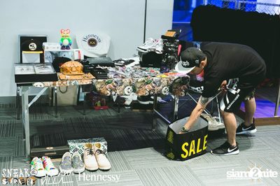 SneakaVilla & Hennessy pres. Sneak the Street at EmQuartier — photo 57