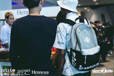 SneakaVilla & Hennessy pres. Sneak the Street at EmQuartier — photo 99