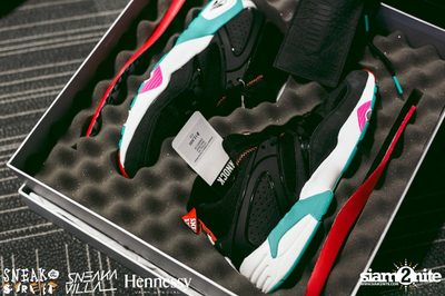 SneakaVilla & Hennessy pres. Sneak the Street at EmQuartier — photo 135