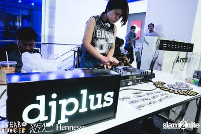 SneakaVilla & Hennessy pres. Sneak the Street at EmQuartier — photo 178