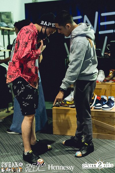 SneakaVilla & Hennessy pres. Sneak the Street at EmQuartier — photo 317