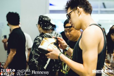 SneakaVilla & Hennessy pres. Sneak the Street at EmQuartier — photo 326