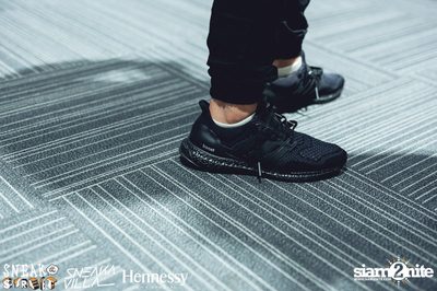 SneakaVilla & Hennessy pres. Sneak the Street at EmQuartier — photo 388