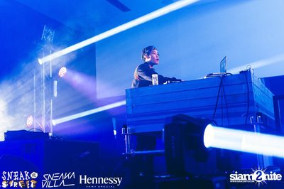 SneakaVilla & Hennessy pres. Sneak the Street at EmQuartier — photo 430