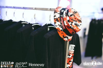 SneakaVilla & Hennessy pres. Sneak the Street at EmQuartier — photo 113