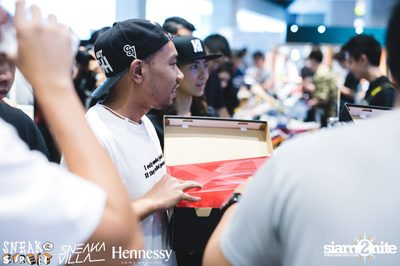 SneakaVilla & Hennessy pres. Sneak the Street at EmQuartier — photo 125
