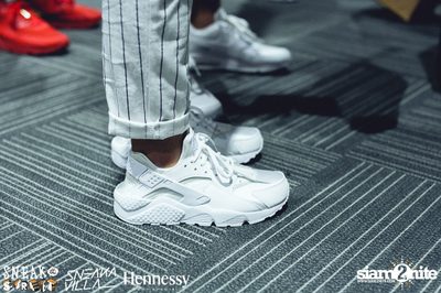 SneakaVilla & Hennessy pres. Sneak the Street at EmQuartier — photo 140