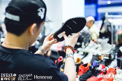 SneakaVilla & Hennessy pres. Sneak the Street at EmQuartier — photo 187