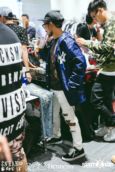 SneakaVilla & Hennessy pres. Sneak the Street at EmQuartier — photo 195