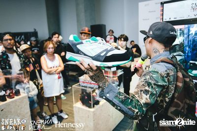 SneakaVilla & Hennessy pres. Sneak the Street at EmQuartier — photo 207