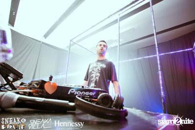 SneakaVilla & Hennessy pres. Sneak the Street at EmQuartier — photo 297