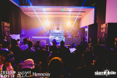 SneakaVilla & Hennessy pres. Sneak the Street at EmQuartier — photo 326